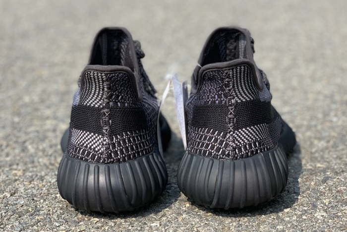 2020 Adidas Yeezy Boost 350 V2 "Oreo" FZ4977 For Sale 2 2020 Adidas Yeezy Boost 350 V2 "Oreo" FZ4977 For Sale - Image 2