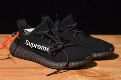 Supreme X Adidas Yeezy Boost 350 V2 Black/White F36924